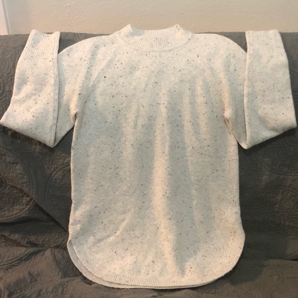 LOFT Sweaters - Loft Grey Crew Neck Sweater